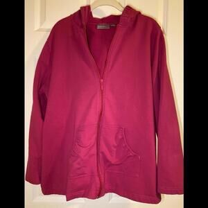 EUC Sport Savvy hooded sweatshirt with zipper.